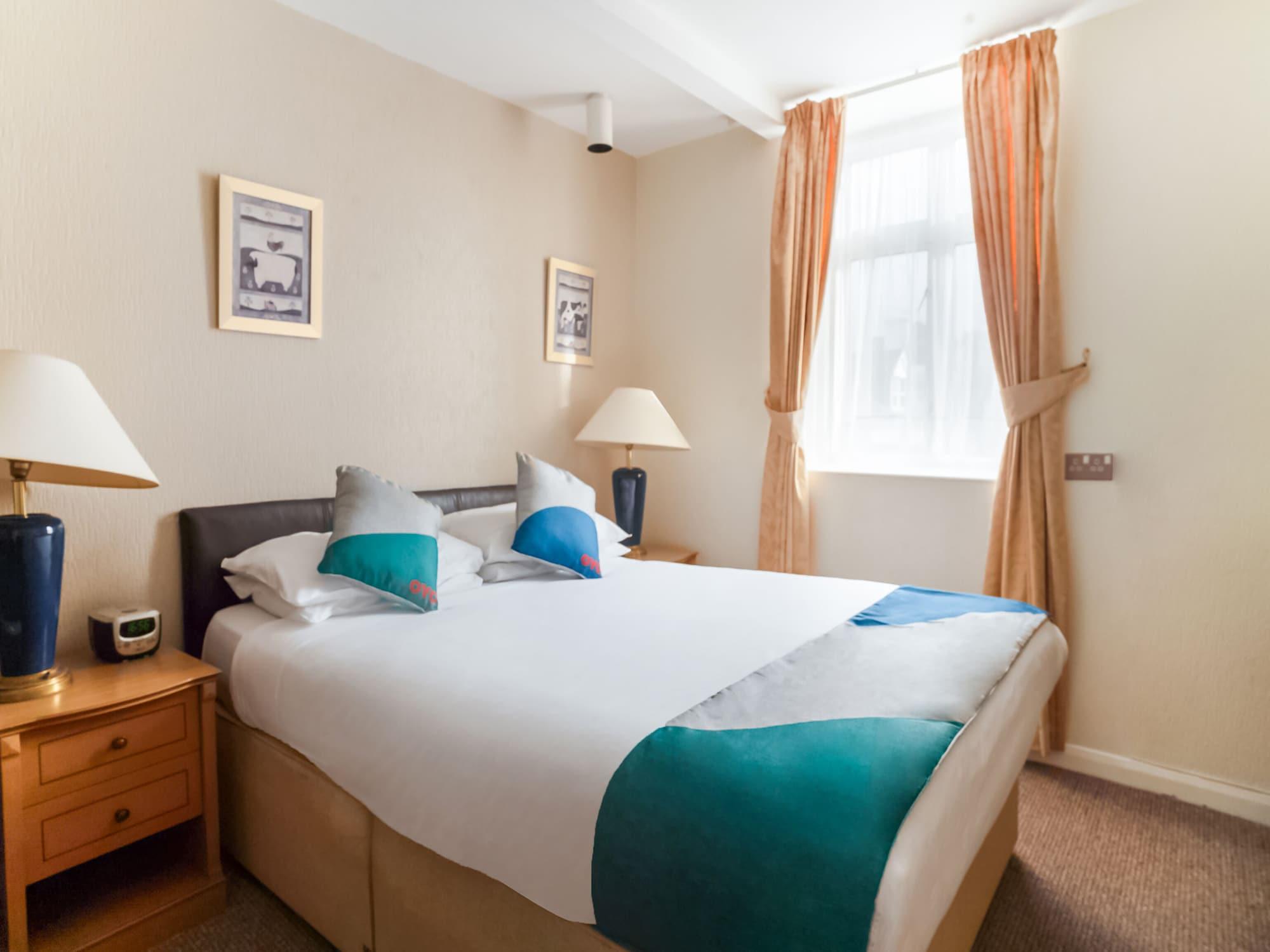 Oyo The Palm Court Hotel Истбурн Экстерьер фото